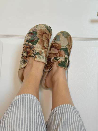 Coastline Tapestry Clog