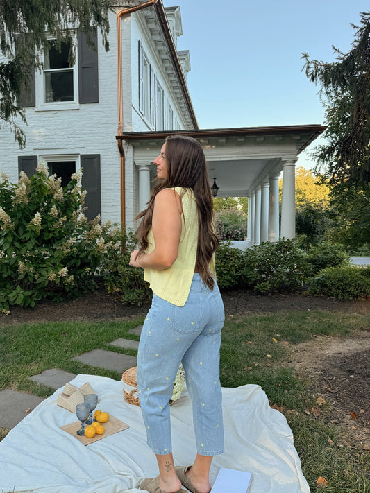 Belly Embroidered Jeans