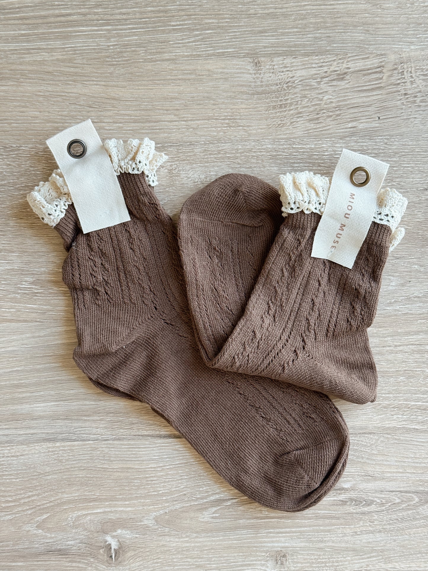 Chestnut Lace Ankle Socks