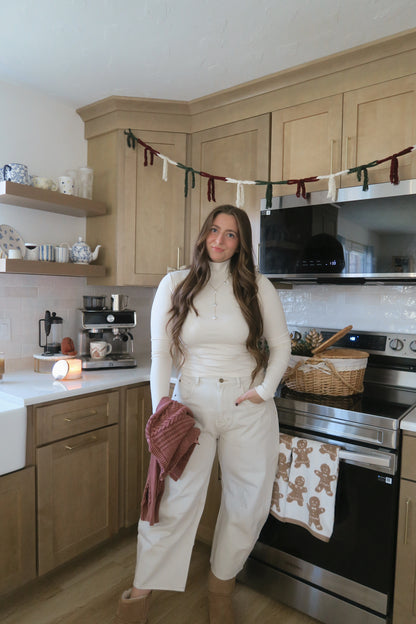 Manhattan Mockneck Long Sleeve - Cream