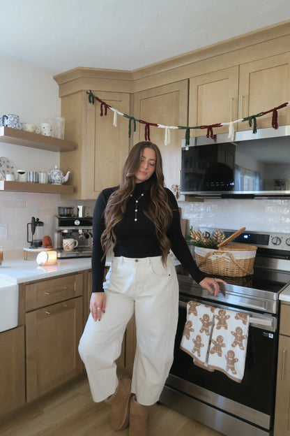 Manhattan Mockneck Long Sleeve - Black