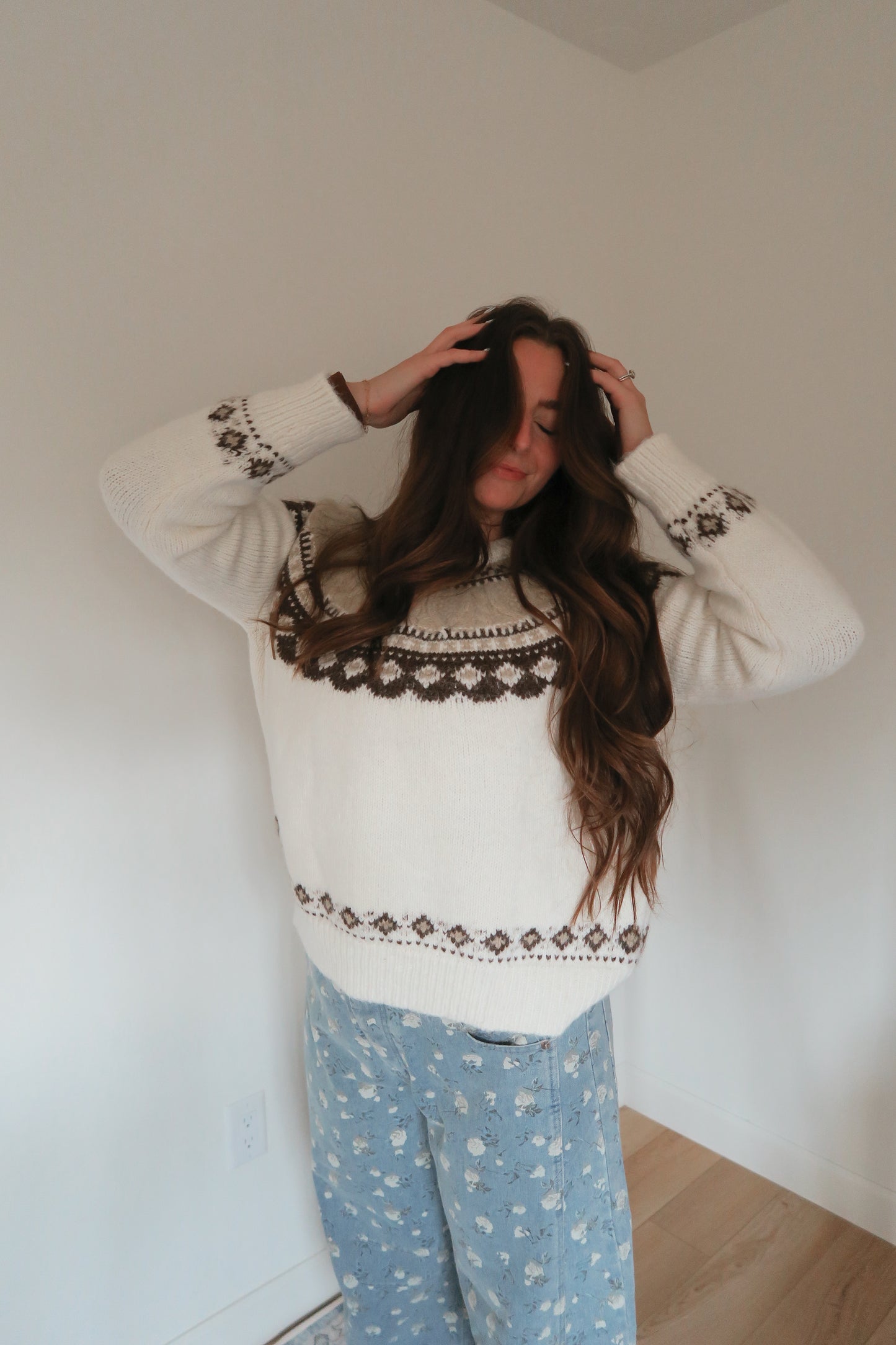 Chestnut Isle sweater