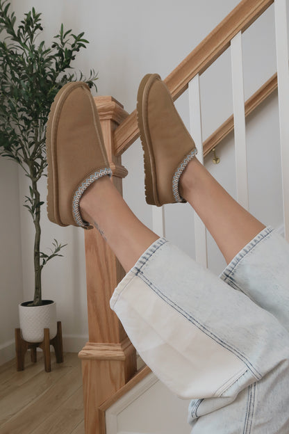 Chestnut Blues Sherpa Slipper